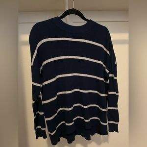 American Eagle Jegging Sweater